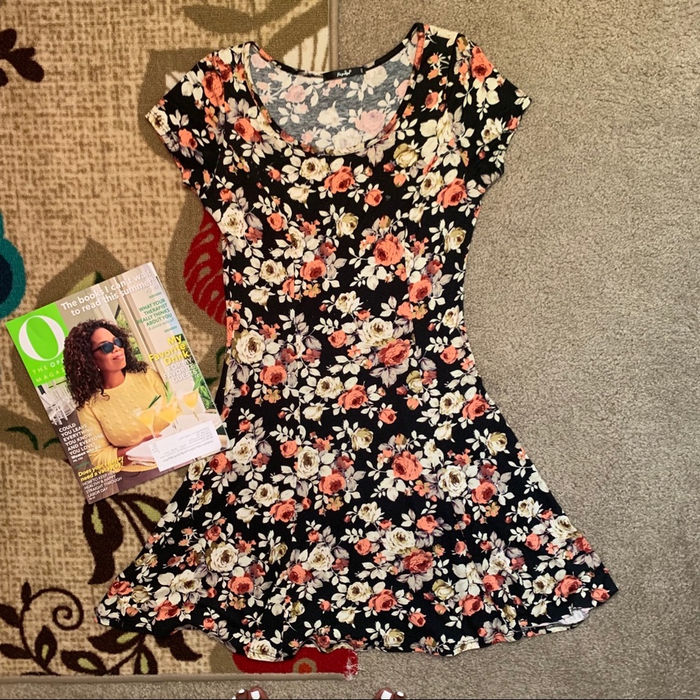 PAPAYA Free Flowing Floral Dress